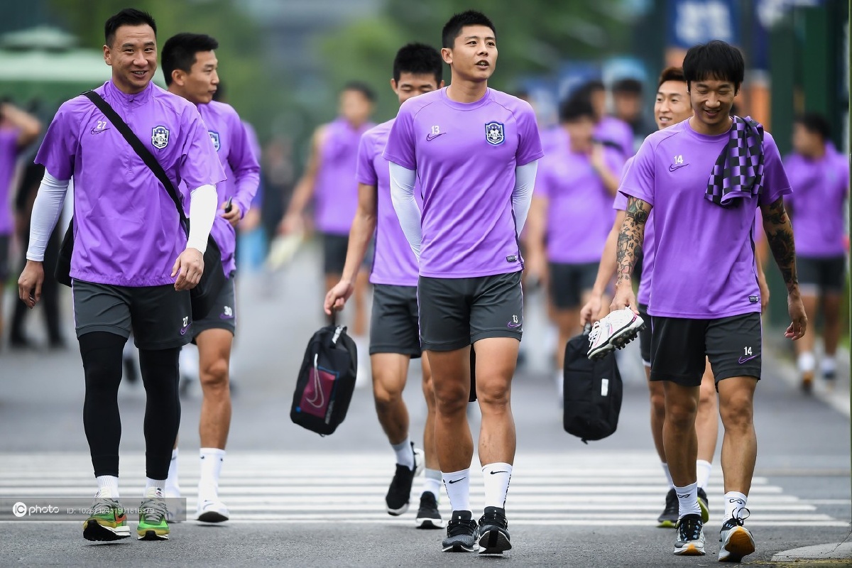 英雄联盟下注-包含天津泰达客场挑战广州恒大，硬仗在即的词条